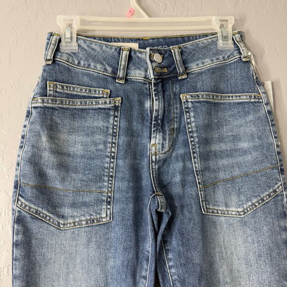 The Wanderer Mid-Rise Relaxed Jeans by Pilcro, 25 Petite - Picture 3 of 6